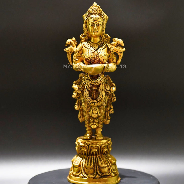 Brass Malli Deepa