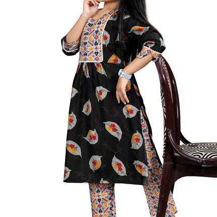 Divine Drape Girls Rayon Black Printed Straight Kids Kurta Set