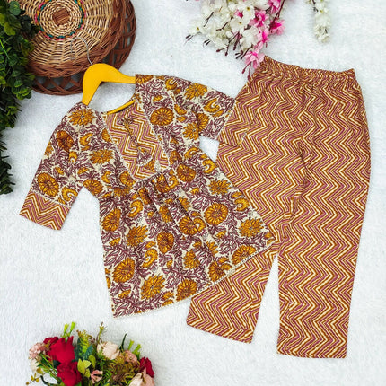 Divine Drape Girls Poly Cotton Yellow Printed Straight Kids Kurta Pant Set