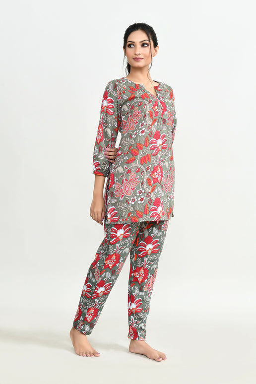 Joban Fashion Beautiful Maroon & Green Cotton Cod Set