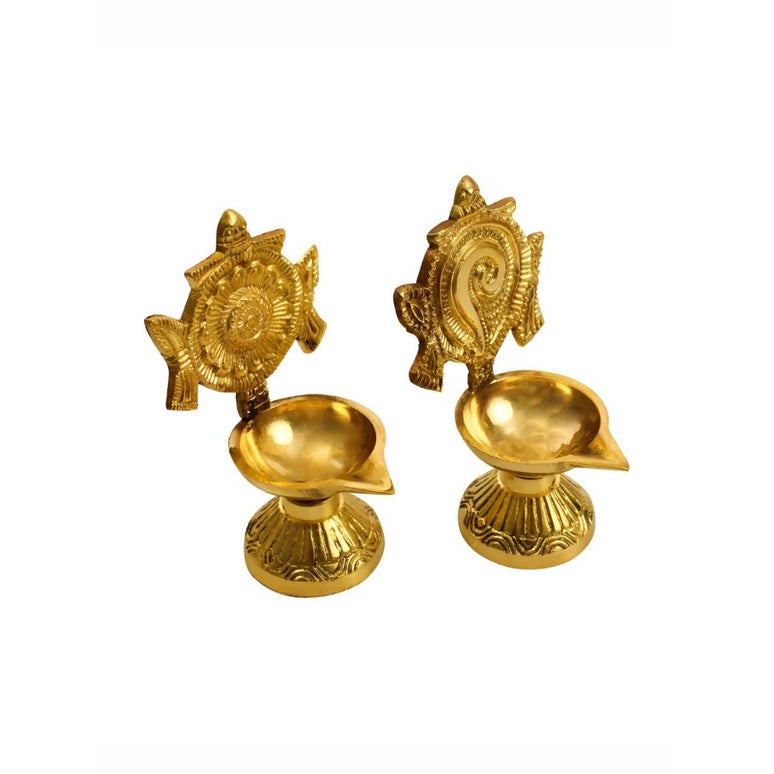 Spillbox 2 Pieces Brass Shangu Chakra Vilakku