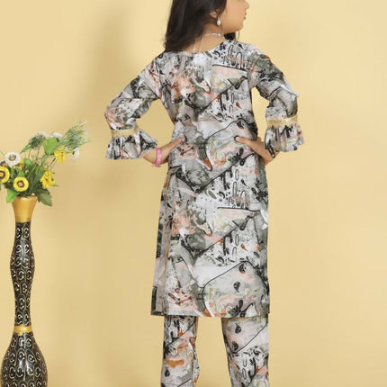 Divine Drape Girls Roman Slub Grey Printed Straight Kids Kurta Pant With Dupatta
