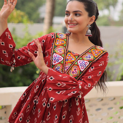 Prazu Fashion Maroon Cotton Print With Kutchi Patchwork Top For Navratri