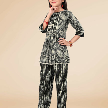 Divine Drape Girls Poly Cotton Black Printed Straight Kids Kurta Pant Set