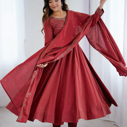 Lorenvalley Fashion Maroon Roman Shimmer Chanderi Silk Yoke Fancy Handwork Beads Work Anarkali Kurta Pant With Dupatta Set