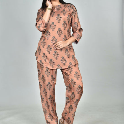 Morchari Digital Print Semi Muslin Co-Ord Set Top & Trouser-Multicolor