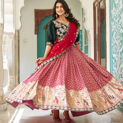 Sonakshi Women's Black Simmer & Jeqard Embroidered Lehenga Choli Set With Dupatta