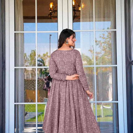 Sonakshi Women's Baby Purple Maslin Digital Print Full Round Flair Anarkali Gown Set With Dupatta