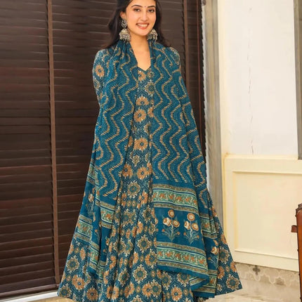 Sonakshi Women's Teal Maslin Digital Print Full Round Flair Anarkali Gown Set With Dupatta