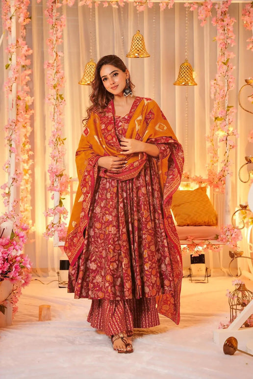 Sonakshi Women's Peach Maslin Digital Print Full Round Flair Anarkali Gown Set With Dupatta
