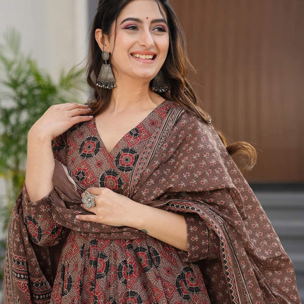 Sonakshi Women's Coffie Maslin Digital Print Full Round Flair Anarkali Gown Set With Dupatta