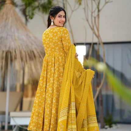 Sonakshi Women's Yellow Maslin Digital Print Full Round Flair Anarkali Gown Set With Dupatta