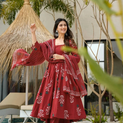 Sonakshi Women's Marron Mal cottan Digital Print Full Round Flair Anarkali Gown Set With Dupatta