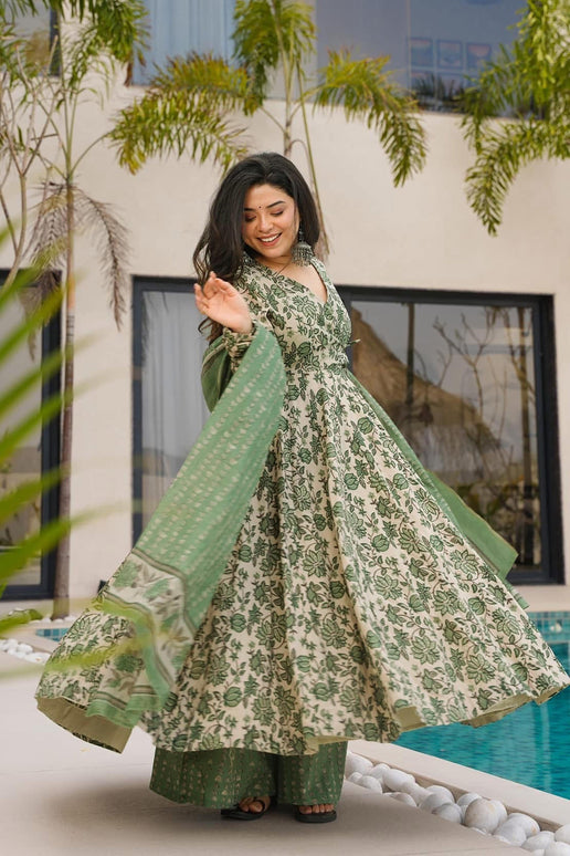Sonakshi Women's Green Mal cottan Digital Print Full Round Flair Anarkali Gown Set With Dupatta