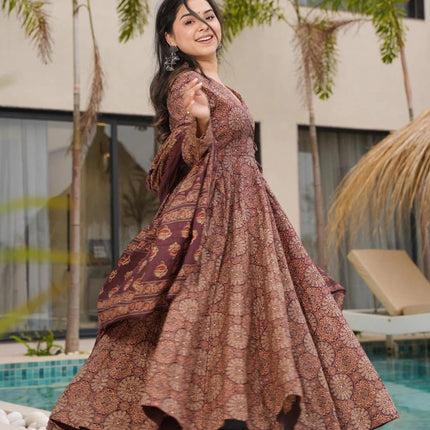 Sonakshi Women's Marron Mal cottan Digital Print Full Round Flair Anarkali Gown Set With Dupatta