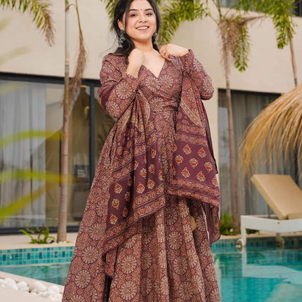Sonakshi Women's Marron Mal cottan Digital Print Full Round Flair Anarkali Gown Set With Dupatta