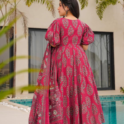 Sonakshi Women's Maharani Mal cottan Digital Print Full Round Flair Anarkali Gown Set With Dupatta