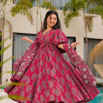 Sonakshi Women's Maharani Mal cottan Digital Print Full Round Flair Anarkali Gown Set With Dupatta