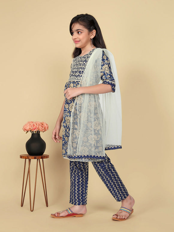 Divine Drape Girls Poly Cotton Blue Embroidered Straight Kids Kurta Pant With Dupatta