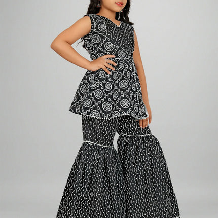 Divine Drape Girls Rayon Black Printed Straight Kids Kurta Sharara With Dupatta