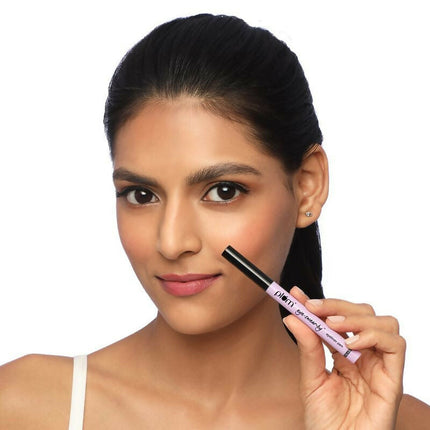 Plum Eye-Swear-By Eyeliner Pen - 01 Black