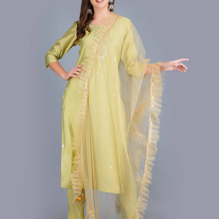 Shehnaai Formal Muslin Suit With A Net Dupatta